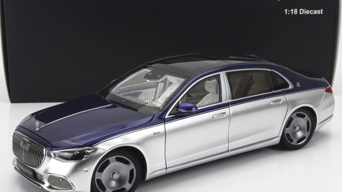 Almost-Real 1/18 Mercedes Benz Classe S600 V12 Maybach Blu Argento ALM820125 - Video 1 di 1