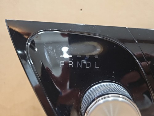 2018-2020 CHRYSLER PACIFICA SHIFTER HVAC RADIO CONTROL CENTER PANEL P6EV301X8AB - Picture 8 of 13
