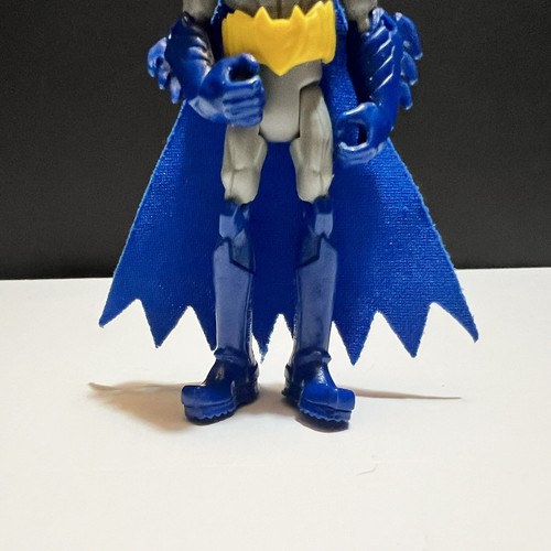 "Figura de acción Mattel Batman Unlimited Batman 2013 4,25"" azul claro" - Imagen 3 de 7