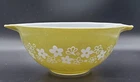 Vintage Pyrex “Spring Blossom” Green 1.5 L Cinderella Mixing Bowl READ