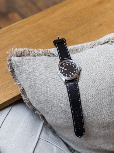 MWC 1940s Pattern 46mm Automatic Military Pilots Watch with Engravable Caseback - Picture 6 of 8