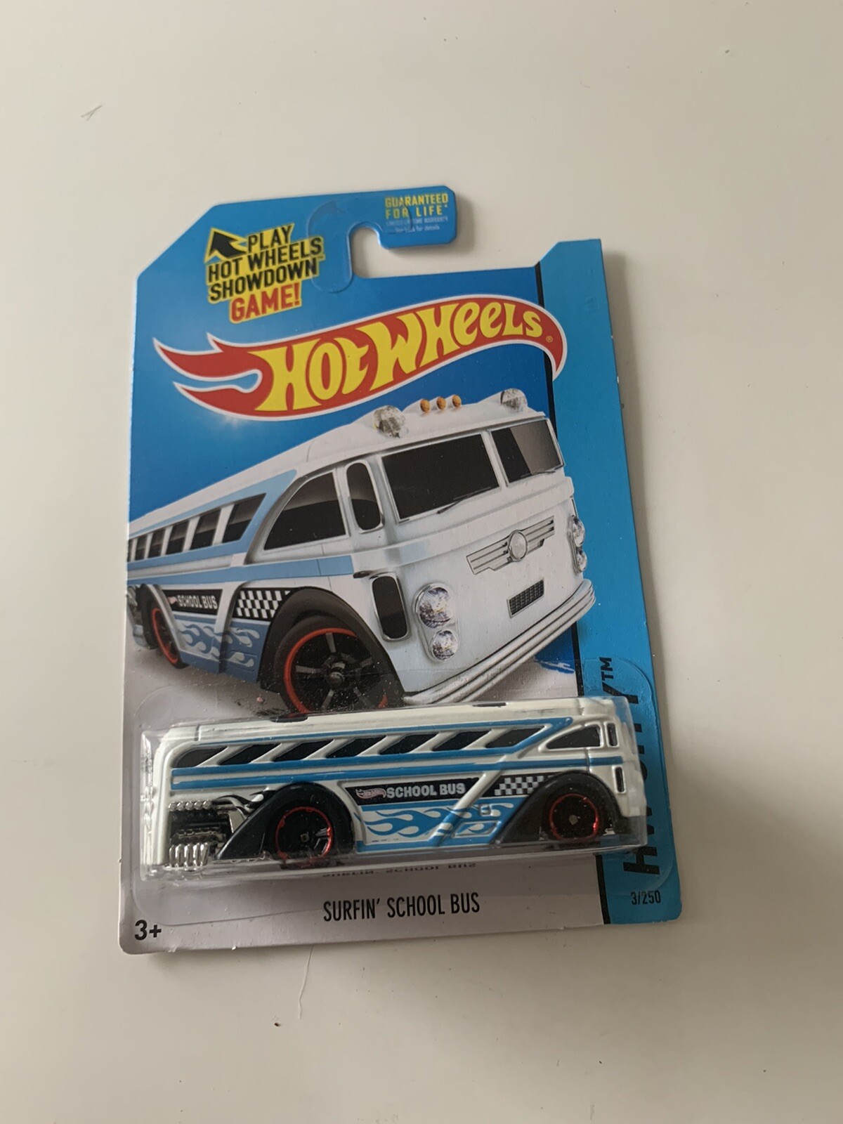 HOT WHEELS SURFIN' SCHOOL BUS WHITE VERSION HW CITY BFF71