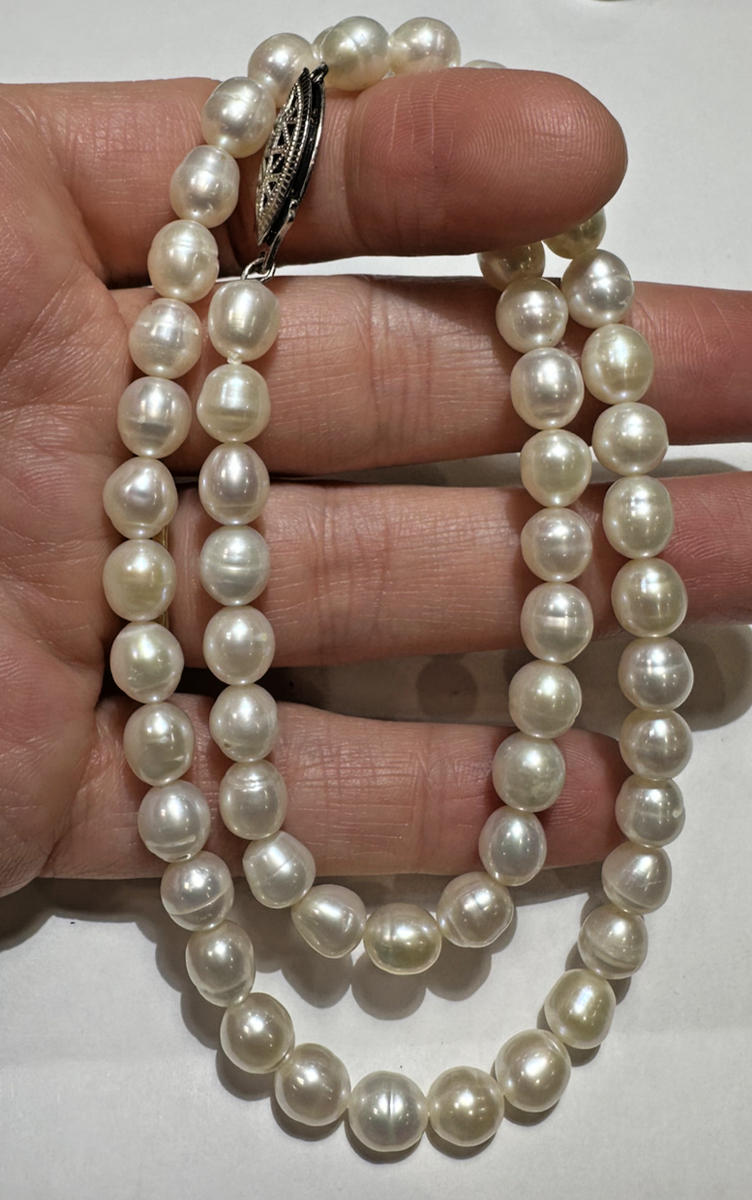 White Pearls 22.8g Sterling Silver Vintage 17