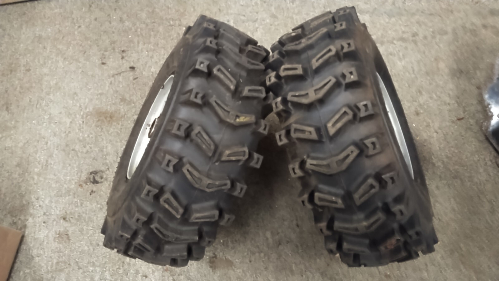 Husqvarna ST224/ST227 Wheels and Snow Tires eBay