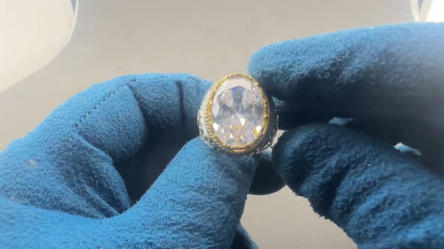 Anillo de plata de ley 925 con sello de cuarzo blanco y circonitas cúbicas para hombre - Vídeo 1 de 1