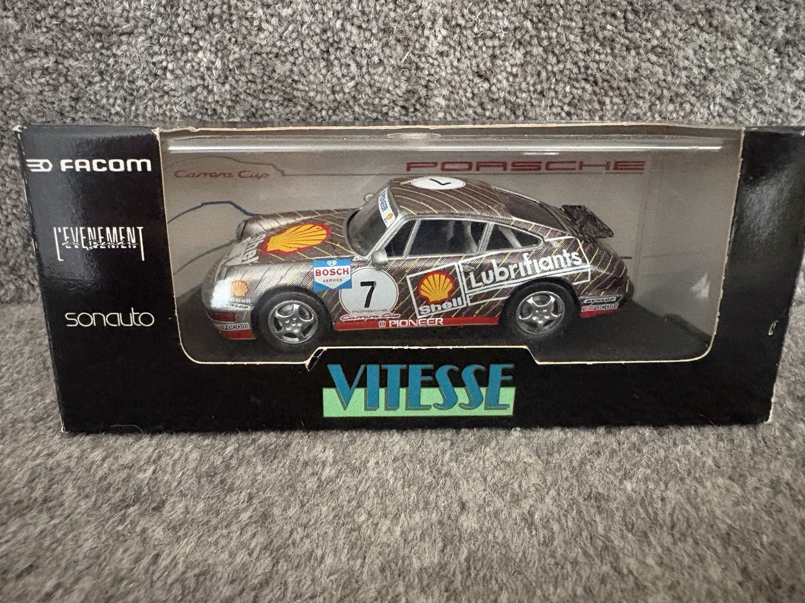 Vitessa Porsche Carrera Cup Shell Sonauto 733.1 1:43 Scale Model Racing Car