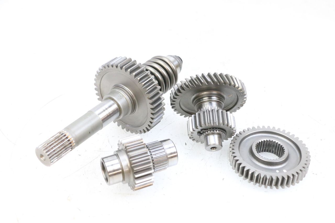 TRANSMISSION DRIVE GEAR SHAFT - SUZUKI BURGMAN EXECUTIVE ABS 650 (2006 - 2012)