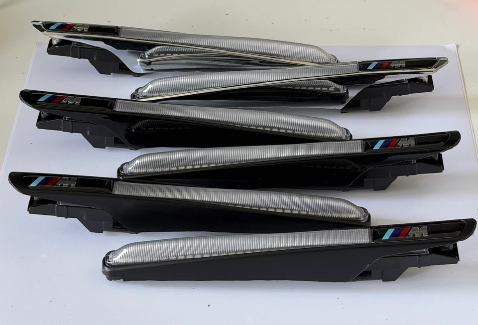 Custom BMW 1M E82 Side Markers | Complete Install Kit, No OE Clips/Braces Needed - Bild 1 von 4