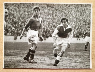 Bobby Johnstone Hibernian FC Photo 1950s Bobby Gibb Partick Thistle Scottish Lge
