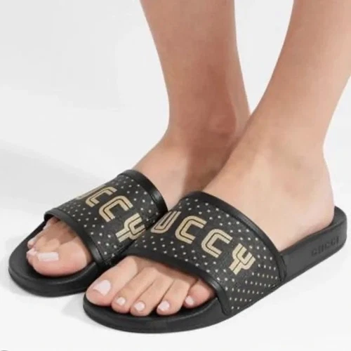 Sandale femme Gucci x SEGA Supreme noire Gucci logo étoile slide taille 39 (9 US)