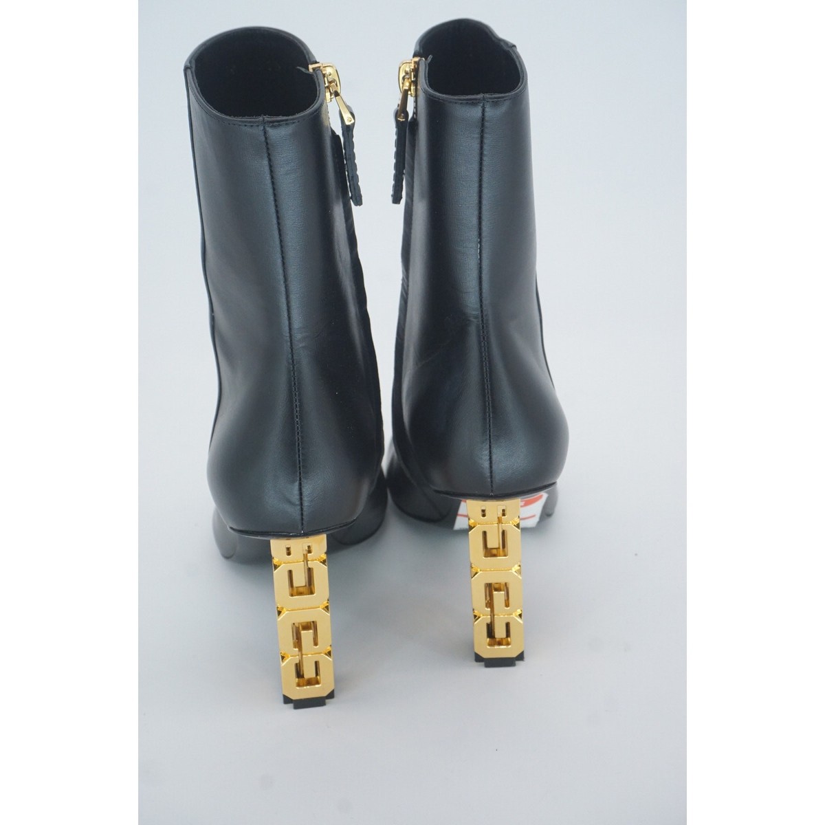 ★GIVENCY(ジバンシィ)G CUBE レザーブーツ Givenchy Black G Cube Leather Round Toe Ankle Booties SZ 37