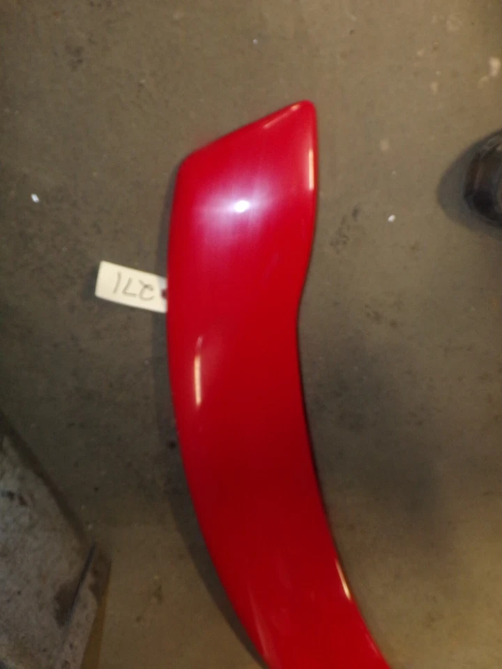 96-98 1996-1998 PONTIAC GRAND AM *ROJO* CONJUNTO ALERÓN SUPERIOR TRASERO Foto 3 de 4