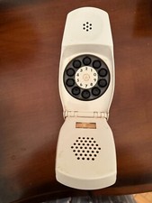 TELEFONO - Italian 'Grillo' telephone by Marco Zanuso in 1965 by Siemens.
