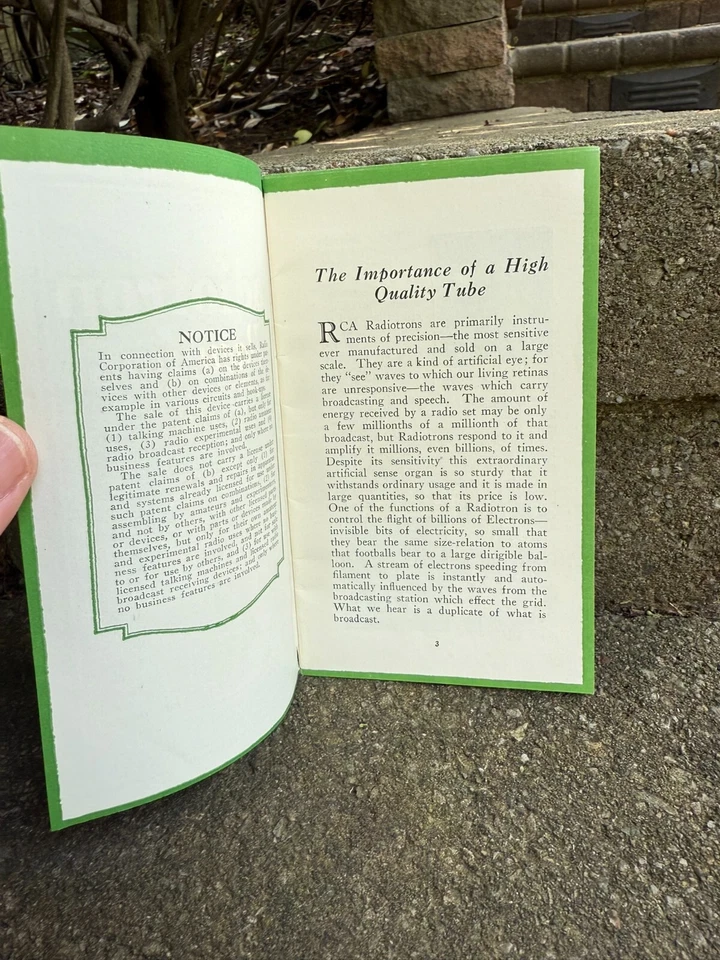 Catálogo de folletos de tubos de vacío Radiotron 1925 Foto 2 de 4