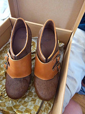 UGG Brown/Tan Leather Platform Clogs Mules Buckle Studded Closed Toe 7.5