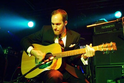 Oxbow Acoustic Duo Niko Wenner Playing Guitar Live On Stage Old Music Photo 1