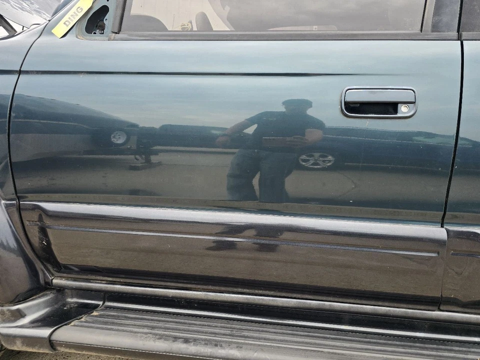 Driver Front Door Limited Body Side Moulding Fits 96-02 4 RUNNER 643002 Foto 3 de 4