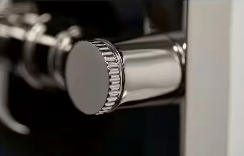 Espejo de baño de metal sin marco Kohler 34969-BN Castia 19,5"x29,5" - Cepillo Nicke Foto 4 de 4