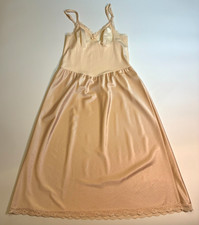 Vtg WARNERS FULL BALLET SLIP Peach BLUSH Size 36 Medium STRETCH LACE Shine On