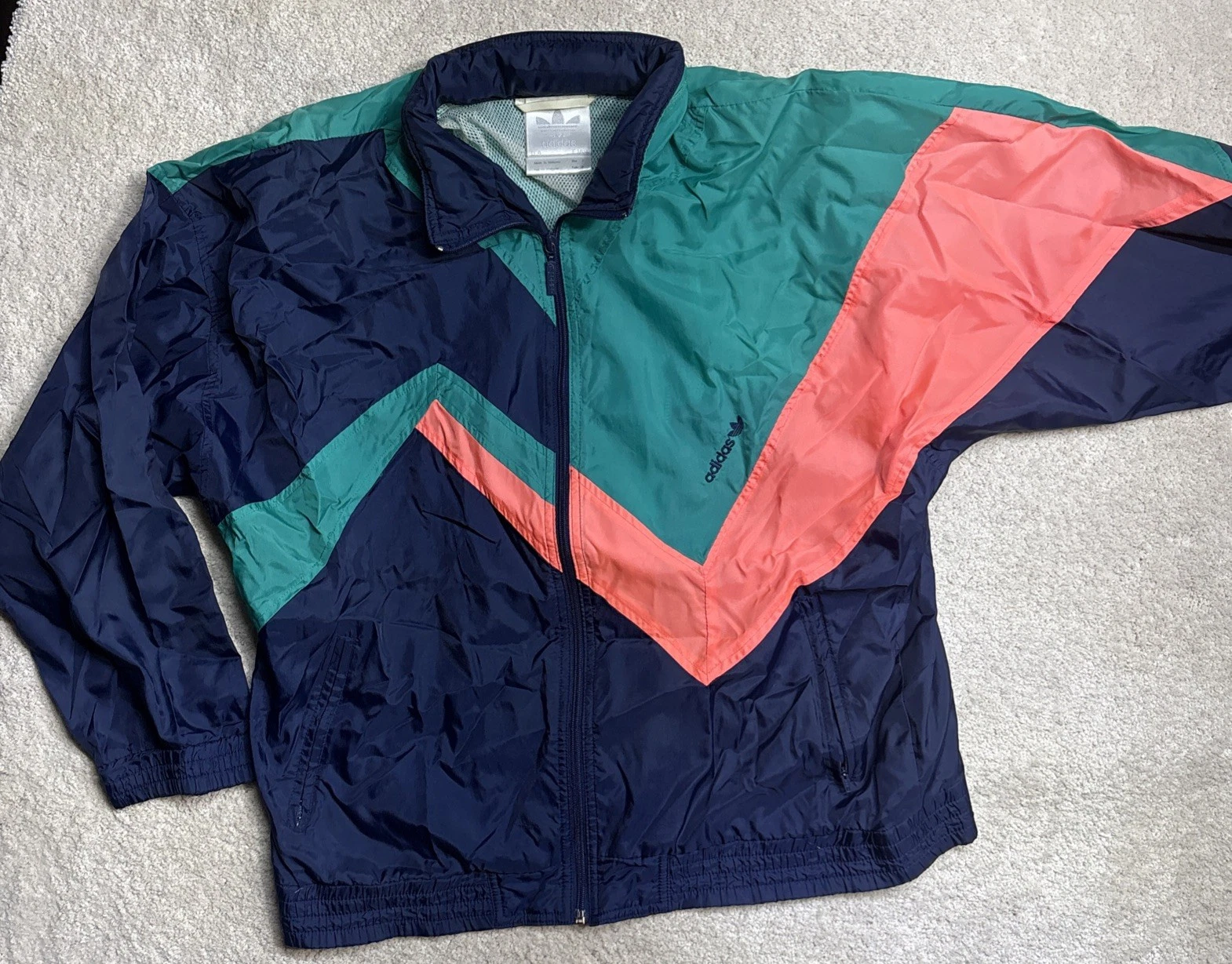 Adidas 90s Windbreaker Track Jacket Vtg Hood In Collar Light Weight SM/MED
Opens in a new window or