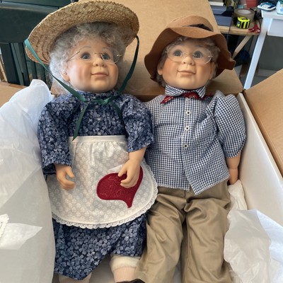 Dear Aunt Polly & Uncle Pete Elder Therapy Dolls IOB With Certificate And Extras
