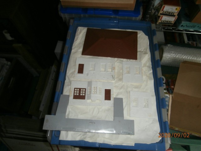 o gauge building fronts