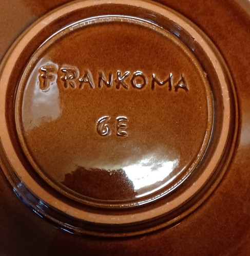 2 FRANKOMA KUNSTKERAMIK UNTERTASSEN BRAUN #6E VINTAGE MCM - Bild 5 von 5