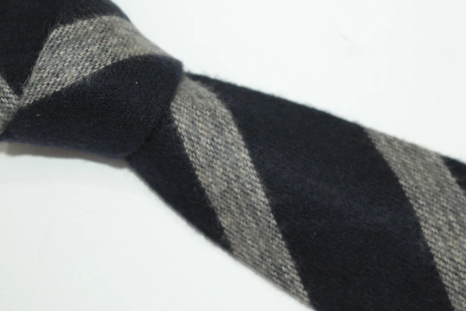 Corbata TRUSSARDI Made in Italy F68140 Foto 3 de 4