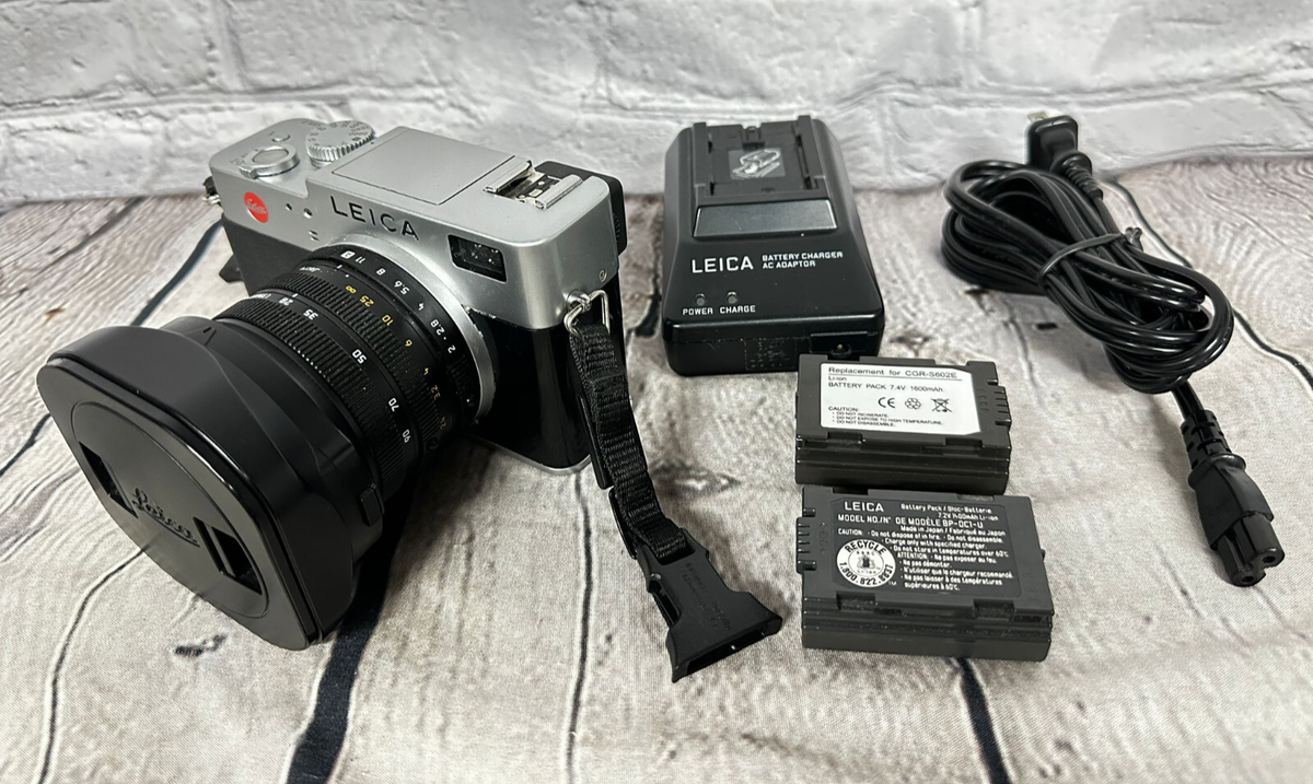 Leica Digilux 2 Digital Camera 5MP Lens 28-90mm f/2.0-f/2.4 Leica
