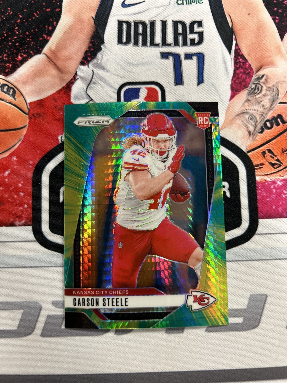 2024 Panini Prizm Football Carson Steele Rookie Hyper /180 #377