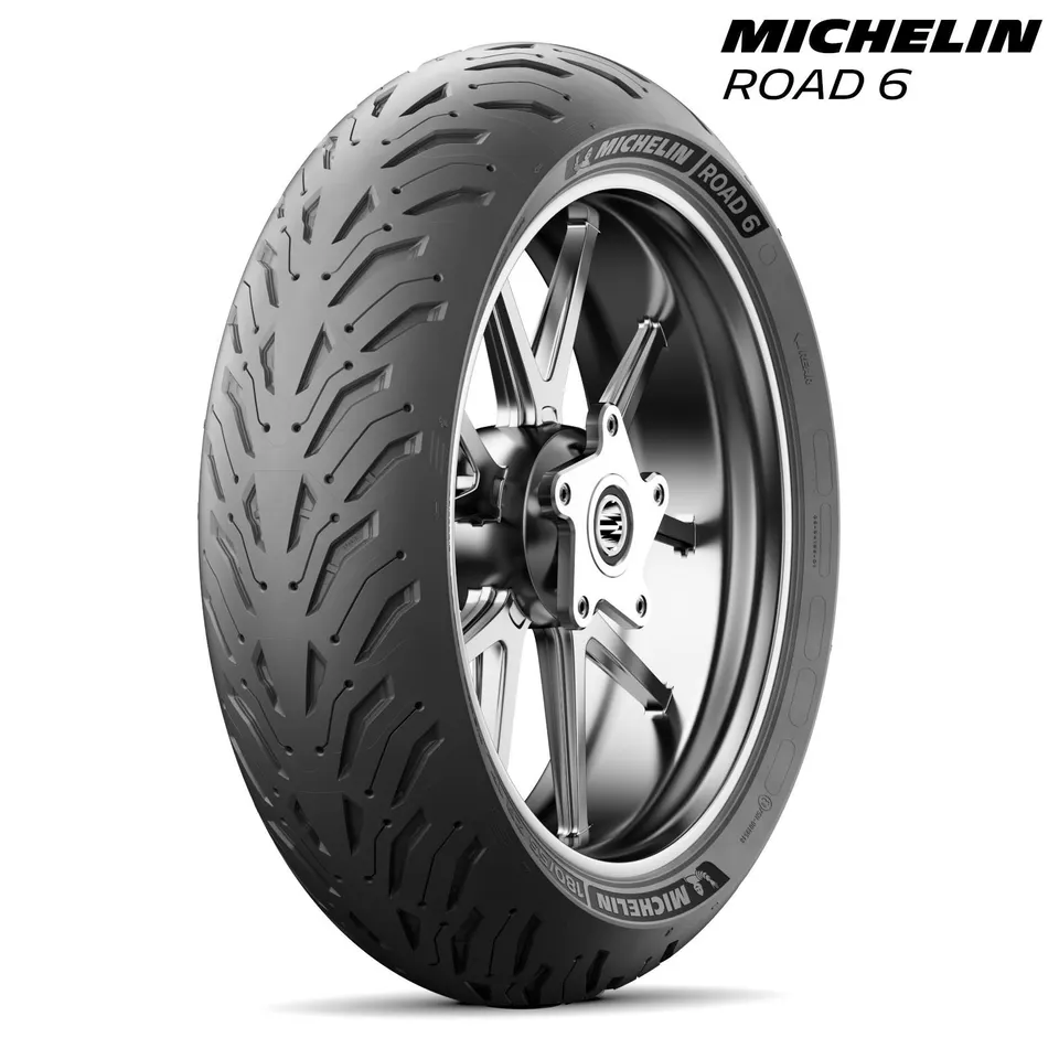 Neumático trasero Michelin Road 6 para Honda CBR 1000 RR Fireblade SP 2014 Foto 2 de 3