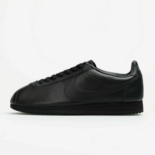 749571-002 Nike Classic Cortez Sneaker 
