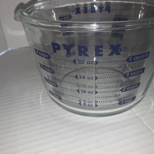 Vintage Pyrex 4 Cup Glass Measuring Cup Big 1 Quart Blue Lettering Made USA - Picture 4 of 6