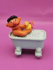 Vtg Sesame Street ERNIE IN BATHTUB PVC 2" Figure Applause Muppets Inc LOOSE