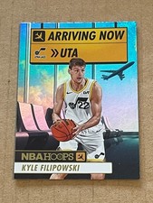 2024-25 NBA HOOPS ARRIVING NOW HOLO GOLD INSERT KYLE FILIPOWSKI JAZZ ROOKIE #17