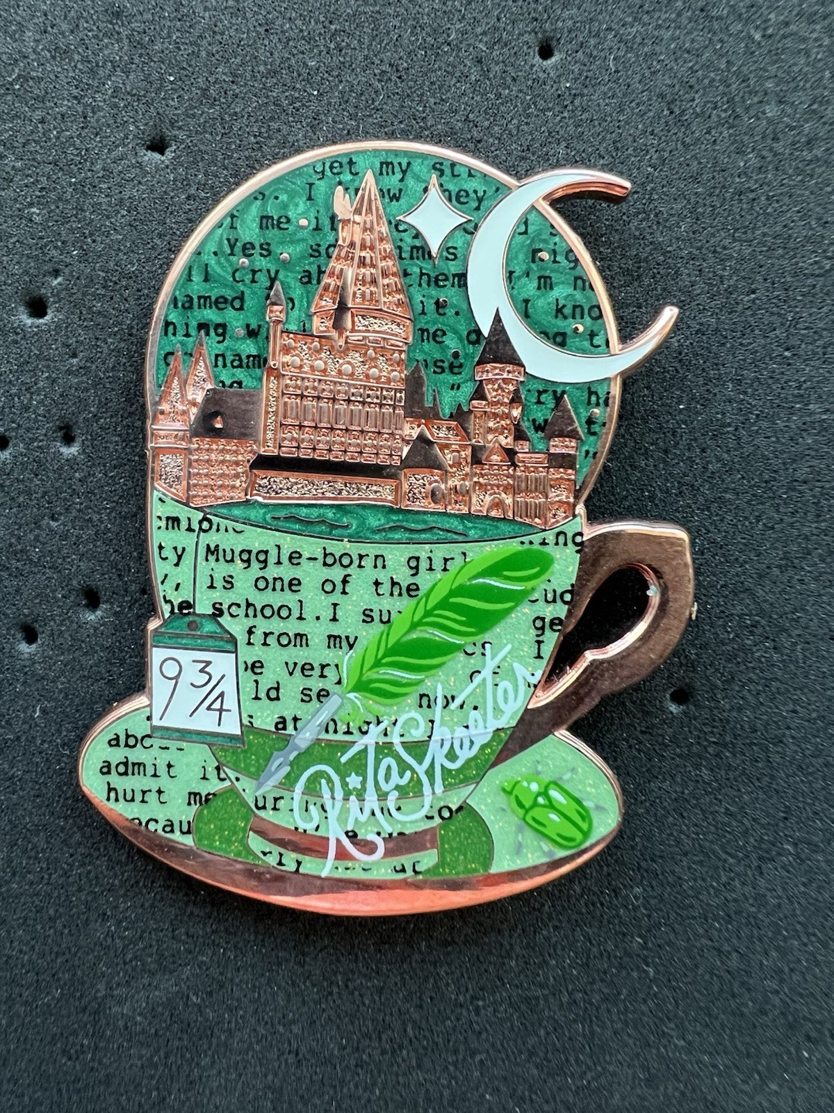 Harry Potter FANTASY Pin Laserbrain Teacup Rita Skeeter