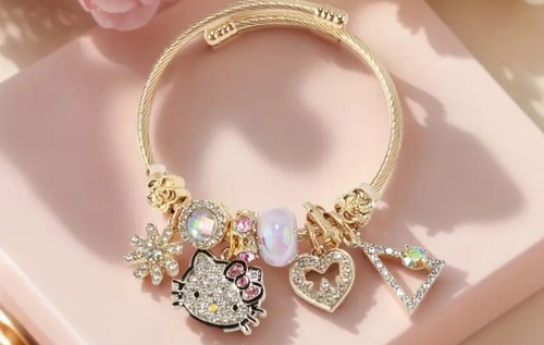 New Hello Kitty Sanrio Gold Pink & White Adjustable Charm Bracelet With Gift Box