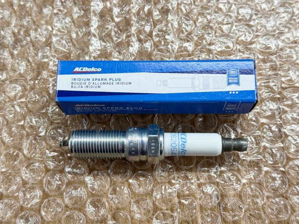 Iridium Spark Plugs GMC CHEVROLET BUICK GM ACDelco 41-108 4pcs SET OEM NEW - Image 3 of 4