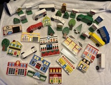 Wooden Town Playset Lot 42 Melissa & Doug Bui...