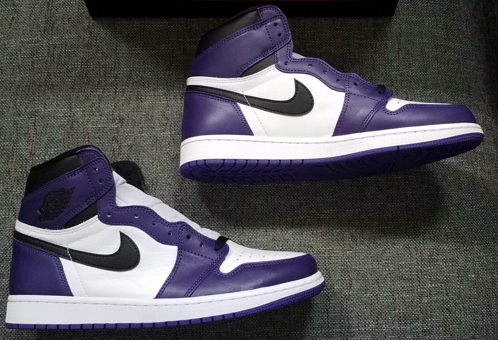Nike Air Jordan 1 Retro High OG Court Purple White Year 2020 US10 Brand New image 6