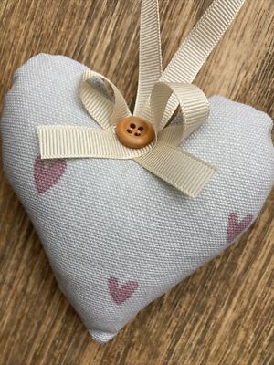 Sophie Allport Herzdruck Stoff Handarbeit Herz