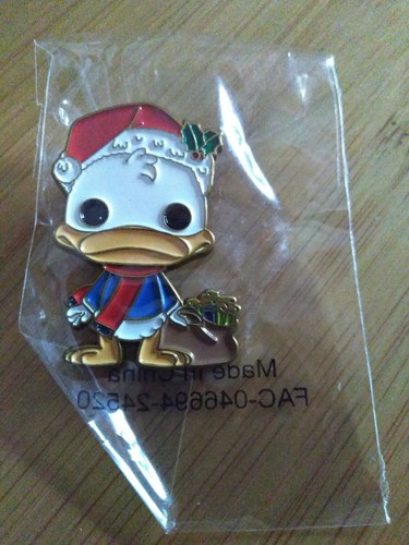 Funko Disney Holiday Christmas Santa Donald Duck Enamel Pin - Amazon Exclusive