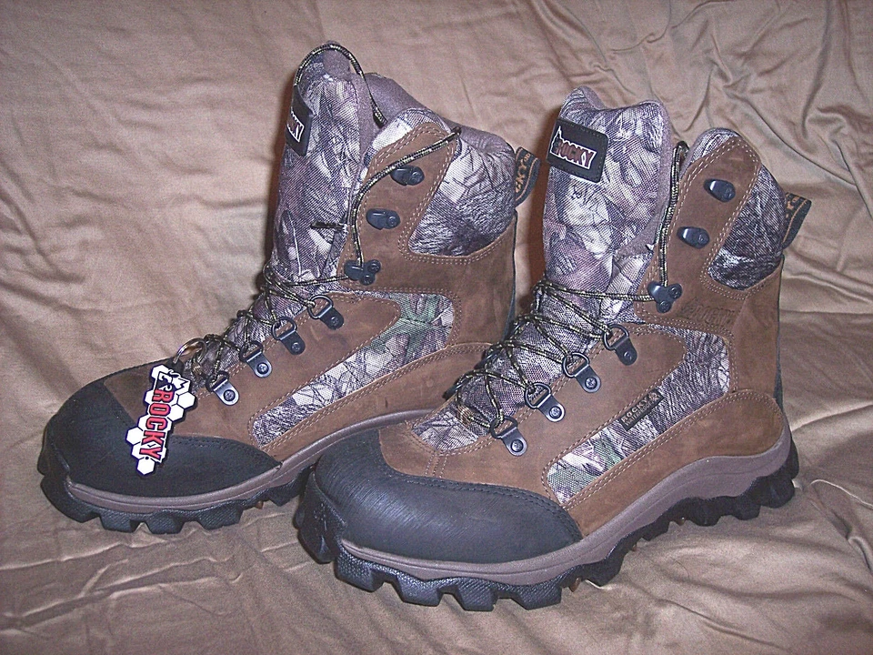 Rocky Waterproof Boots Camo Hunting Boots Mens Sz 9 Wide Insulated Boots 800 Gr. - Image 2 of 4