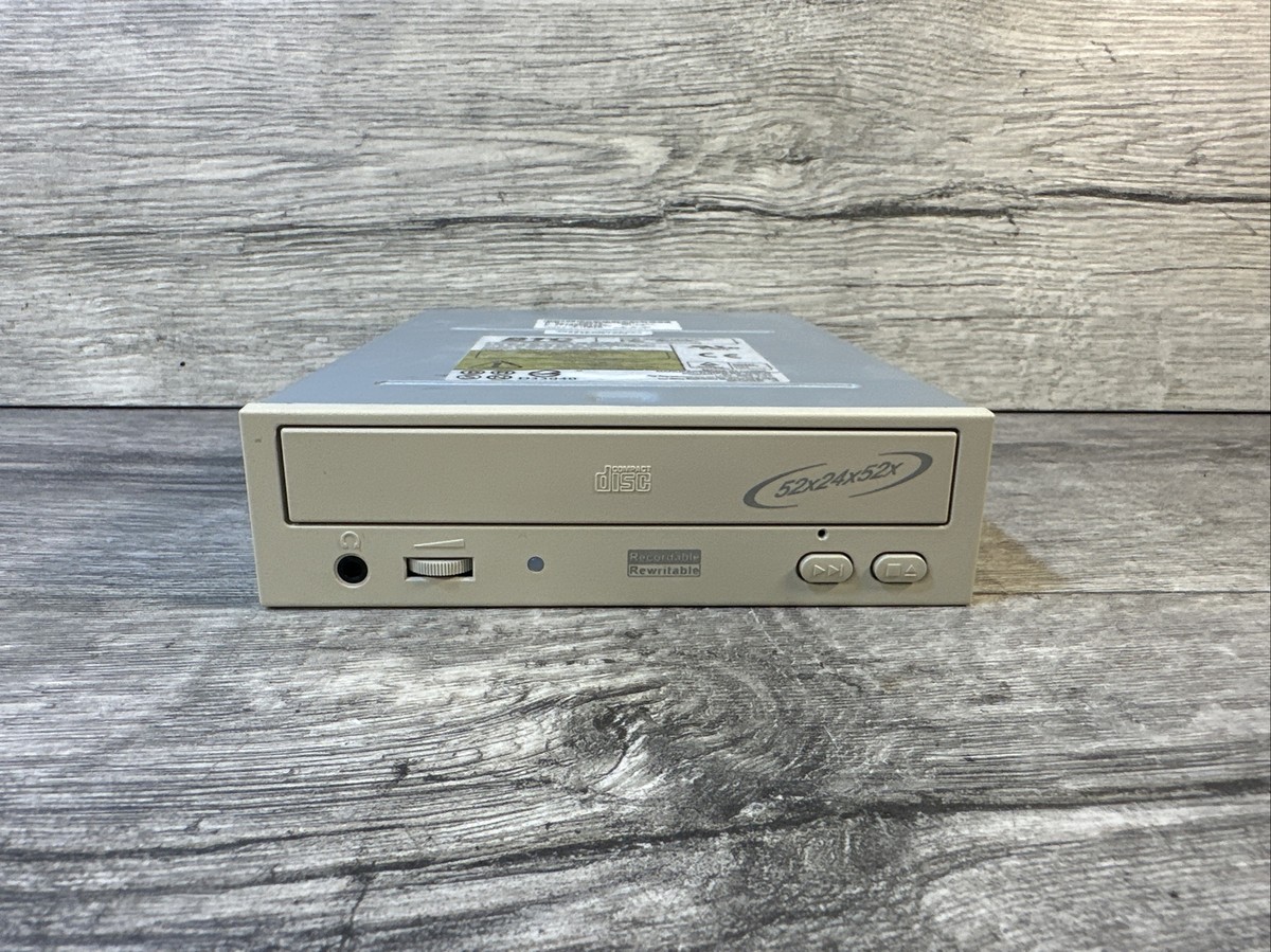 BTC BCE IDE Internal 5224IM CD-R/RW Rewritable Drive 52x/24x/52x