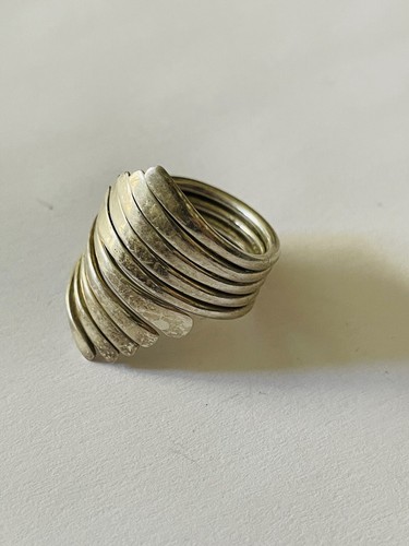 Vintage 925 Sterling Silver Handmade Artesian Chunky Wrap Band Ring Size 7
