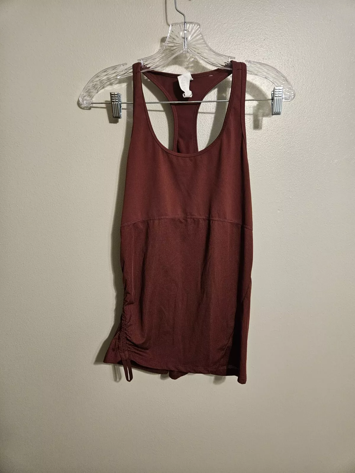 fabletics activewear stretch scoop neck tank-top