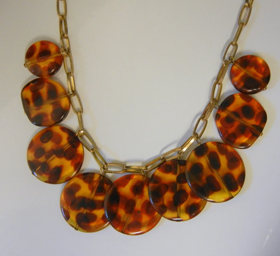 Man Made Simulated Tortoise Shell Designe Lucite Plastic Necklace - Image 4 of 4