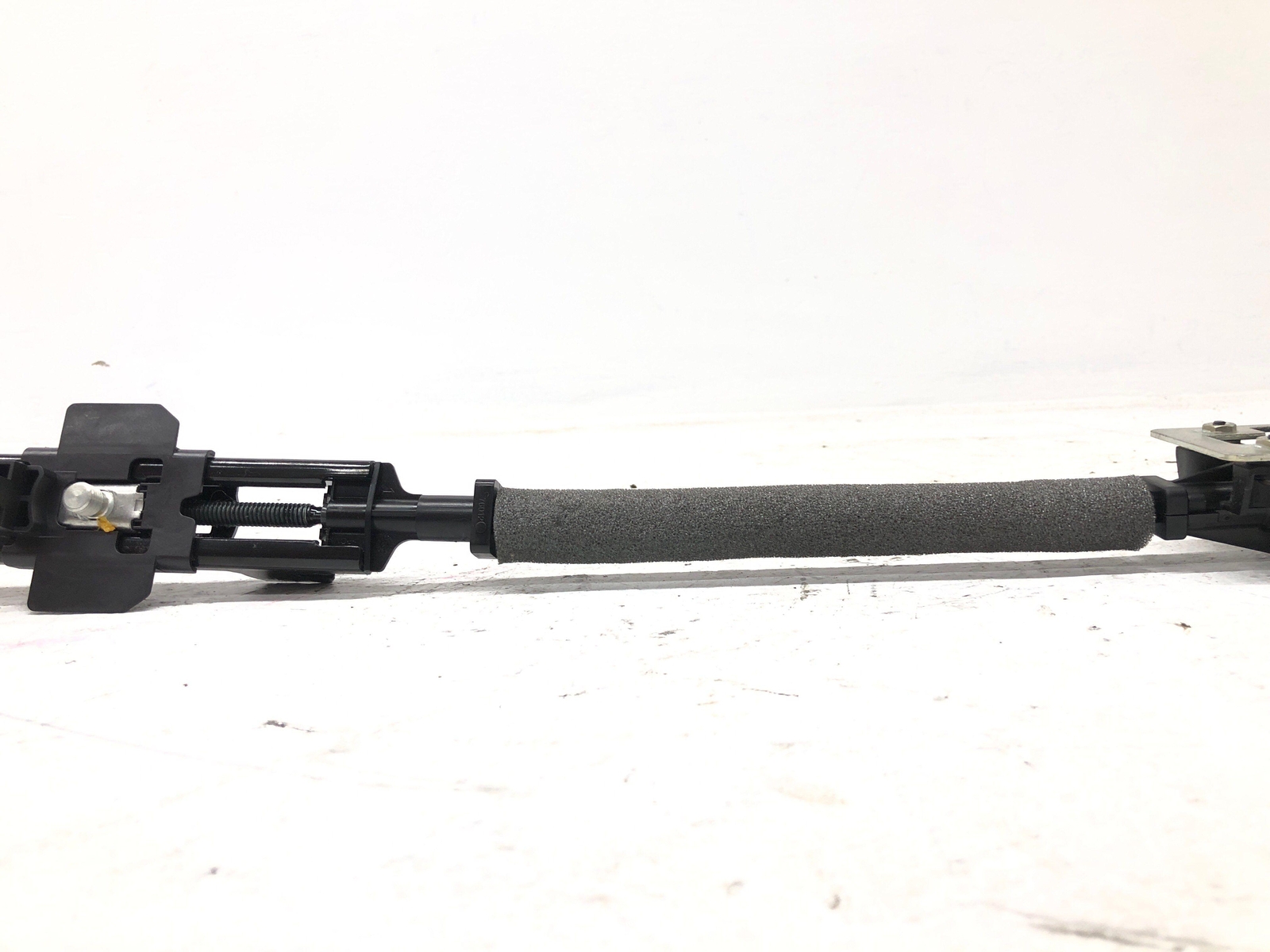 2016-2020 BENTLEY BENTATGA FRONT RH SEATBELT HEIGHT ADJUSTER ACTUATOR 4H0857833