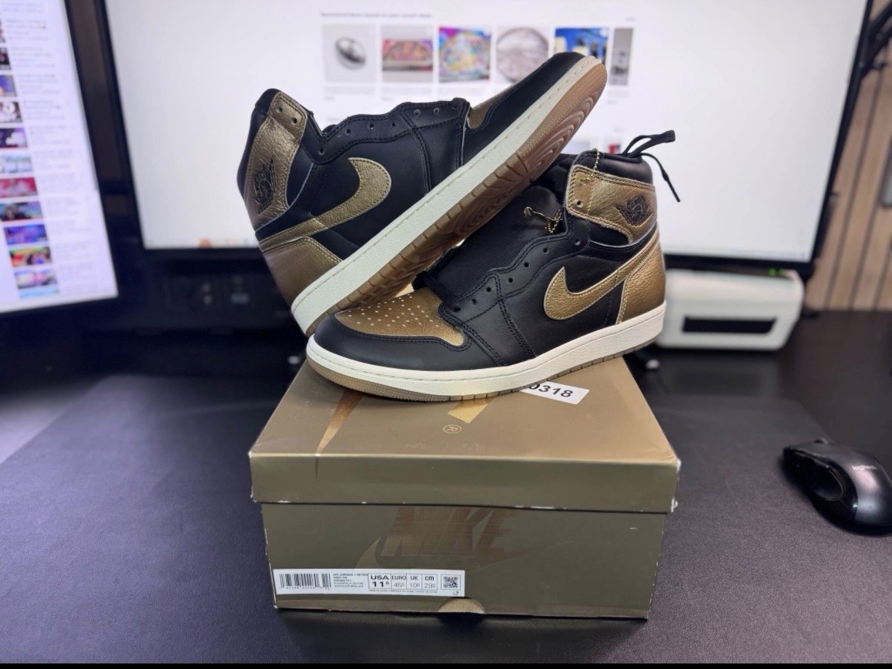 Size 11.5 - Air Jordan 1 Retro OG High Black Gold