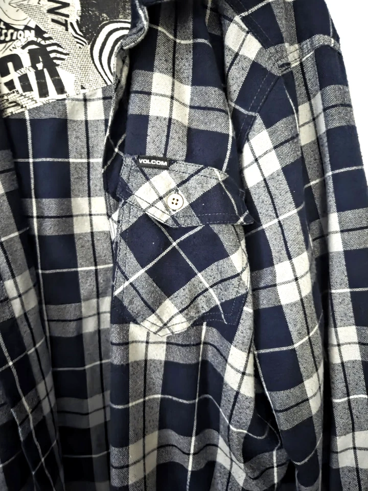 Volcom Shirt Mens L Blue/Gray Caden Plaid Flannel Long Sleeve Button Up Graffic - Image 2 of 4